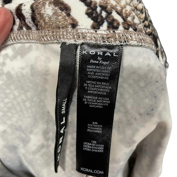 KORAL Lustrous High-rise Leggings Diamond‎ Back Brown Snakeskin Size Small - Picture 8 of 10